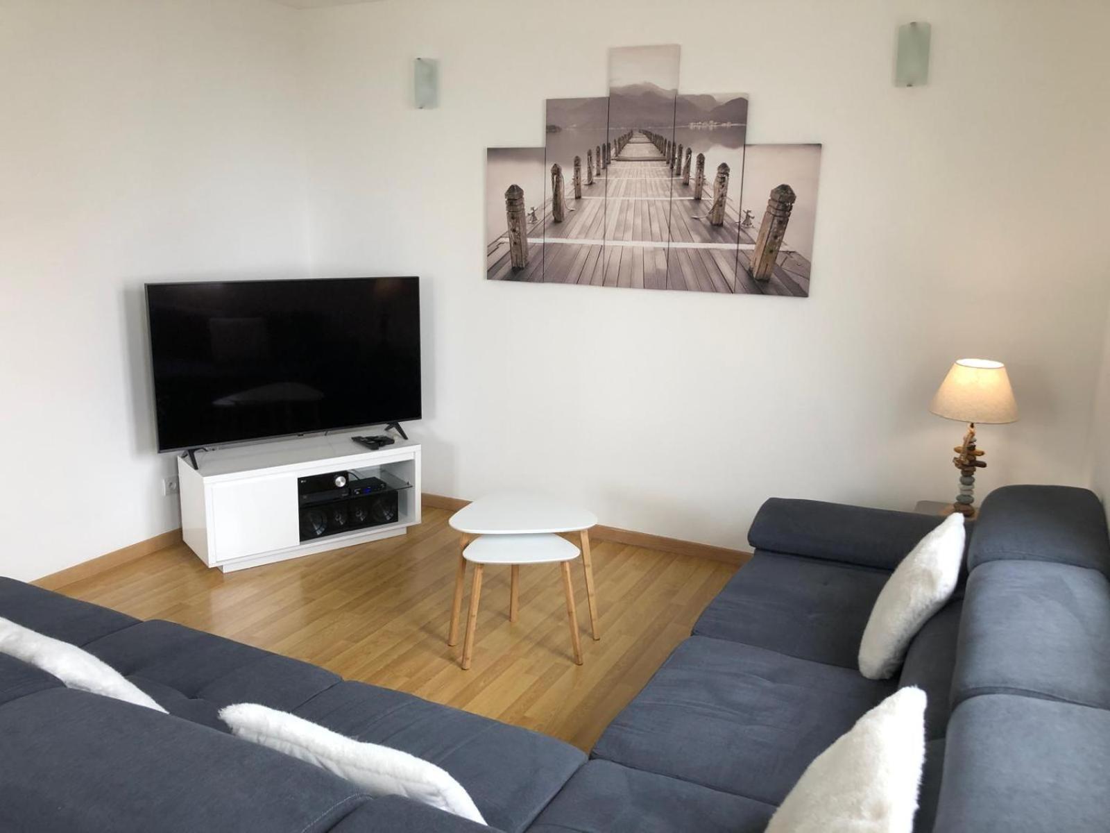 Apartment Coastal Breeze - *